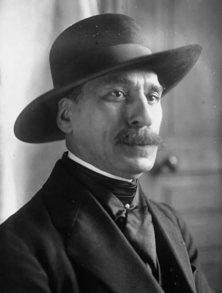 Portrait de Paul Fort